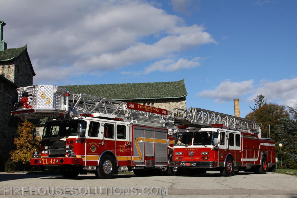 Washington Hook & Ladder Co. #2, TL-42
2010 E-One Cyclone HP 100ft. Platform
1990 E-One Hurricane 100ft. Aerial 